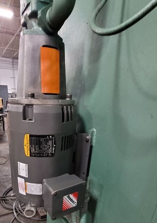 70 Ton, Betenbender #6-70T, hydraulic press brake, 6' overall, 72" between housing, 8" stroke, 4-way die & - Image 5