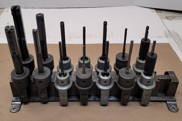 Sunnen, honing mandrels w/ rack (14 available) - Image 2