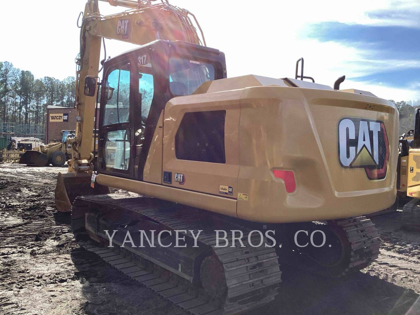 Caterpillar 31707, Crawler Excavator, 701 hours, S/N: TZE10478, 2023 - Image 4