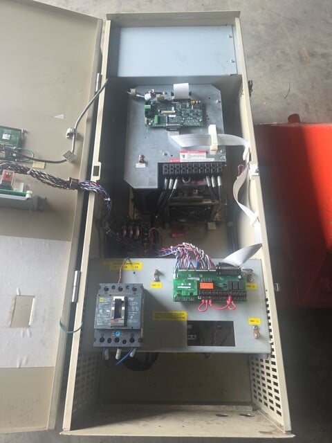 25 HP Toshiba, Q7-Flow, Adjustable Speed Drive, Type Q742701E, 27 kVA, 460 V Input/Output - Image 2