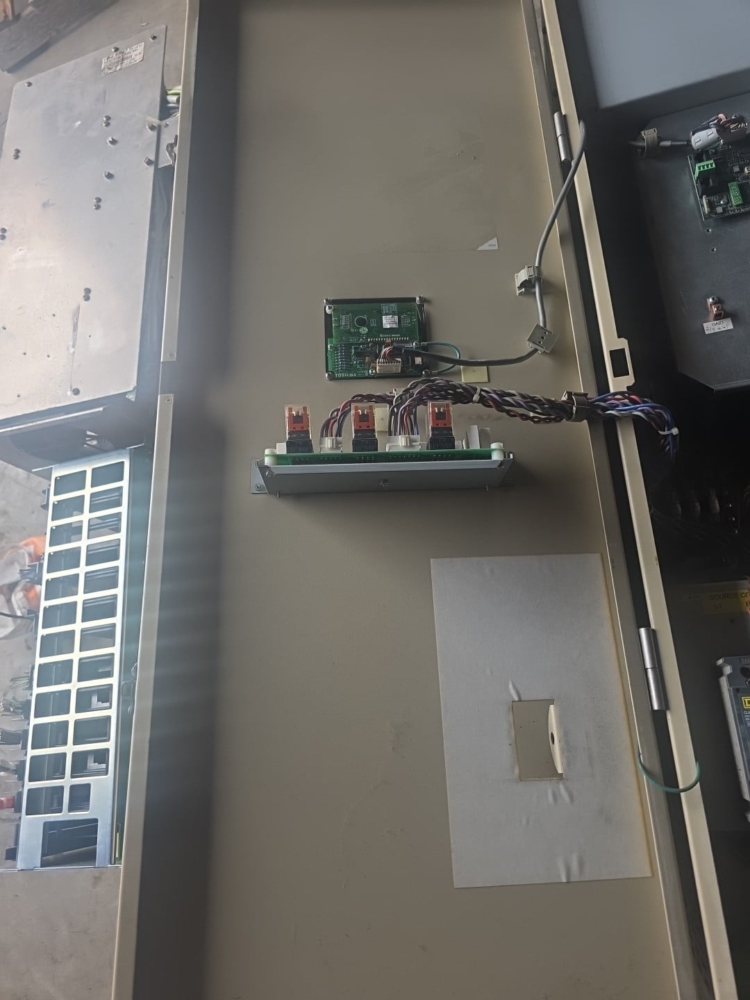 25 HP Toshiba, Q7-Flow, Adjustable Speed Drive, Type Q742701E, 27 kVA, 460 V Input/Output - Image 3