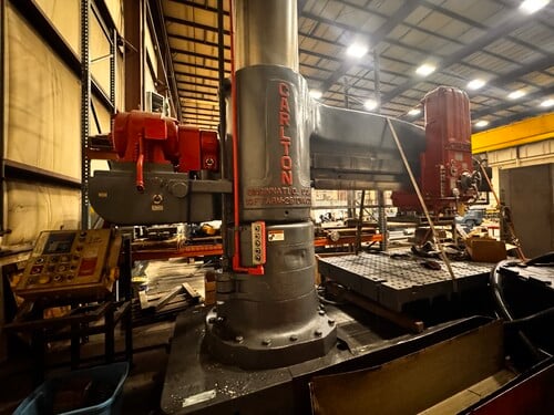 10' -26" Carlton #5A, Radial Drill, 4' 9" width x 10' 6" L working surface of base, 4" spindle diameter - Image 4