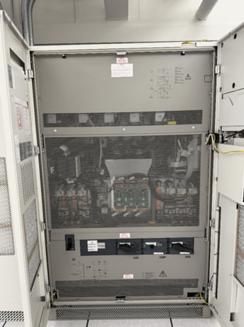 225.0 KVA MGE 72-130113-00, Uninterruptible Power Supply, 480 Volts, 3PH - Image 5