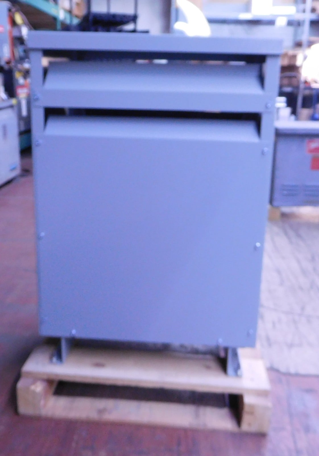 30 KVA 480 Delta Primary, 208Y/120 Secondary, Eaton, 3 Phase Transformer V48M28T3016 - Image 5