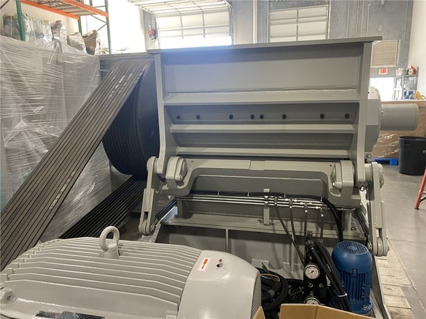 31" x 45" New Zerma #GHS800/1200, heavy duty granulator, S7-3, 7 knife rotor, 180 HP - Image 1