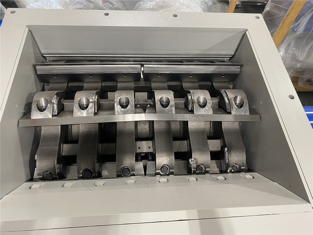 32" x 38" Zerma #GSH700/1000-S5-2, granulator, 120 HP, 7 knife rotor, 180 HP - Image 5