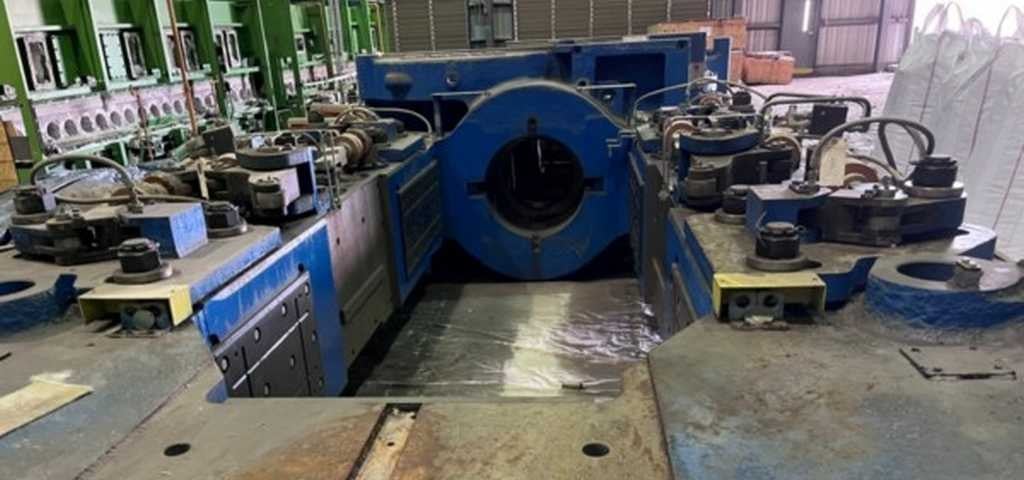 25" x 67" x 64" Mesta, hot rolling mill, 4 HI, 1 stand, Allen Bradley PLC, rebuilt 2010 - Image 1