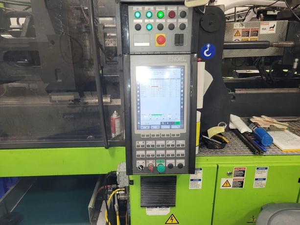 330 Ton, 24.72 oz., Victory #1350/330-SPEX, servo-hyd injection molding machine, tiebarless, 43.3" daylight - Image 6