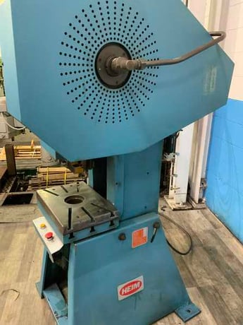 20 Ton, Heim #20A, OBI punch press, 2-1/2" stroke, 10" Shut Height, air clutch, 145 SPM, 2 HP, 1988 - Image 3