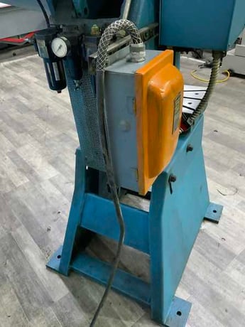 20 Ton, Heim #20A, OBI punch press, 2-1/2" stroke, 10" Shut Height, air clutch, 145 SPM, 2 HP, 1988 - Image 7