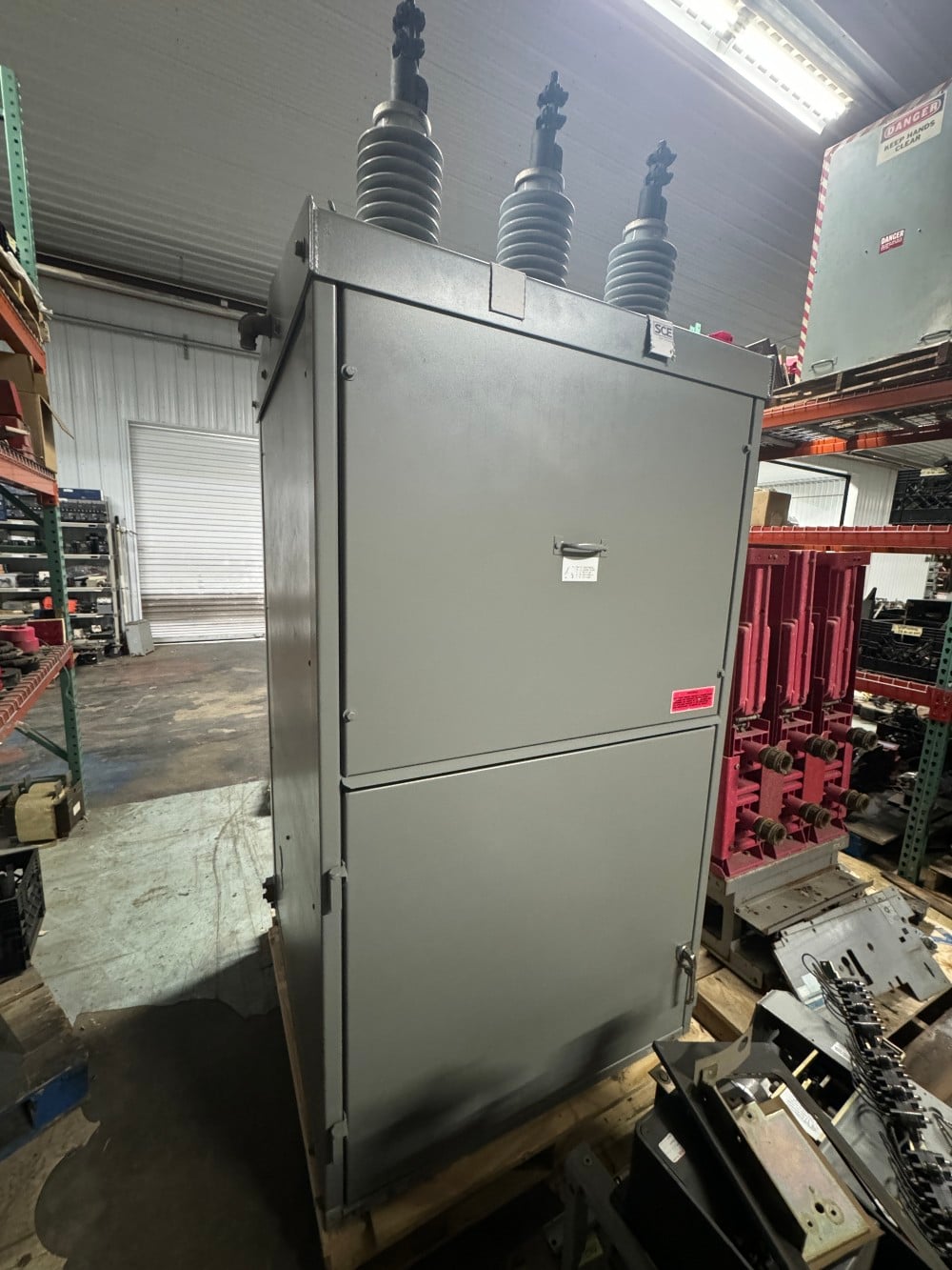1200 Amps, General Electric Substation Breaker 15.5 KV - Image 2
