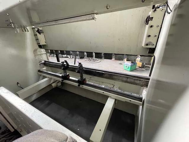 176 Ton, Durma #HAP-30160, CNC hydraulic press brake, 10' overall, 100" between housing, 7.87"stroke,Cybelex - Image 2