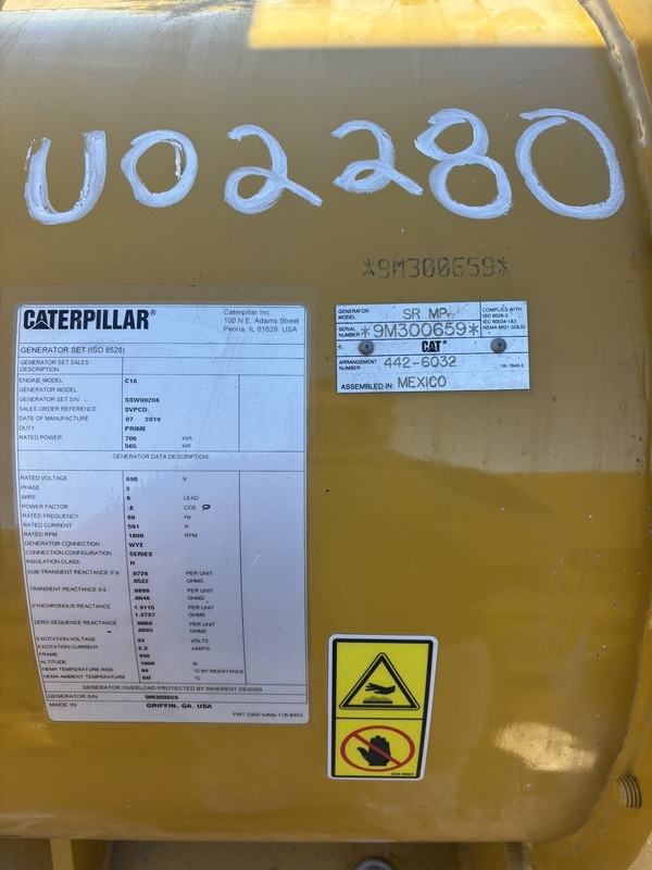 565 KW, 1800 RPM, Caterpillar #SR4, generator end, 690 Volts, sound attenuated enclosure 0 - Image 3