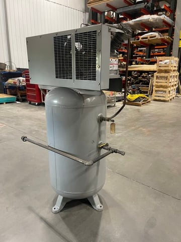 Ingersoll Rand #T30, Air Compressor, Vertical Receiver Tank, 7.5 HP, 3PH - Image 3