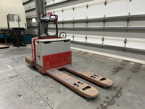 Raymond, Electric Pallet Jack w/ Charger, 6000 lb. capacity, 24 Volt - Image 3