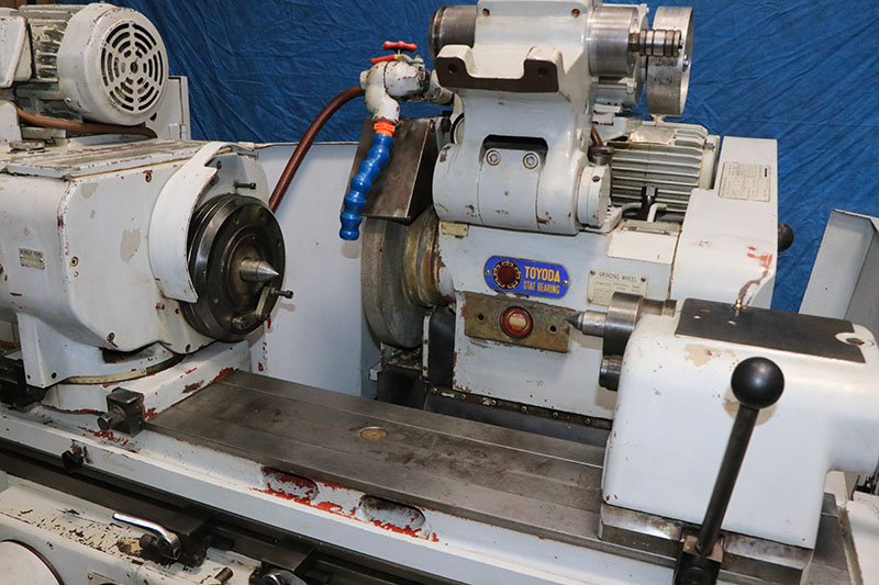 12.6" x 20" Toyoda #GUP32X50, universal id/OD cylindrical grinder, 14" x 2" x 5" wheel, swing down ID - Image 5