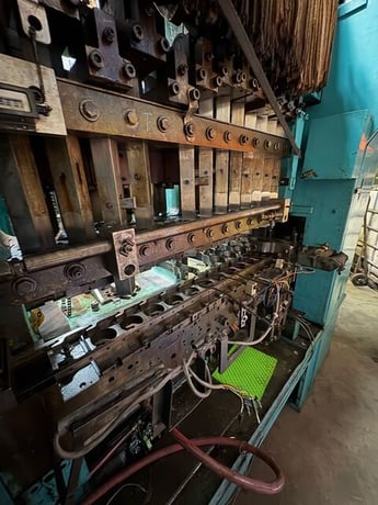 30 Ton, Waterbury-Farrel #1212-ICOP, eyelet & transfer press, 12 + 1 station, 3" stroke, Minster air cooled & - Image 3