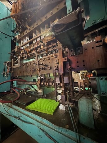 30 Ton, Waterbury-Farrel #1212-ICOP, eyelet & transfer press, 12 + 1 station, 3" stroke, Minster air cooled & - Image 5