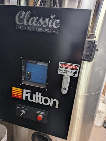30 HP 150 PSI Fulton Classic #FB-030-A, Vertical Tubeless Steam Boiler, Natural gas, 1005000 BTUH, 1085 PPH - Image 4
