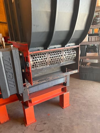 Weima #WL6, Wood Grinder, 1250mm x 800mm hopper, 256mm diameter Rotor, 30 HP, 100 RPM, 460 V., 2022 - Image 4
