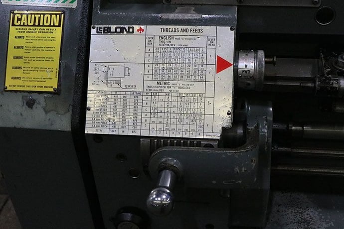 15.5" x 30" Leblond #15X30, Servo Shift Engine Lathe, 2.25" bore, 1800 RPM, 5 HP, 6 jaw 10" chuck, 9.5" swing - Image 9
