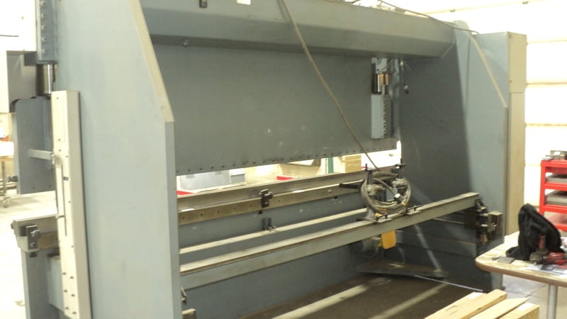 150 Ton, Haco #ERMS-36150, press brake, 12' overall, 123" between housing, 7" stroke, 2004 - Image 3