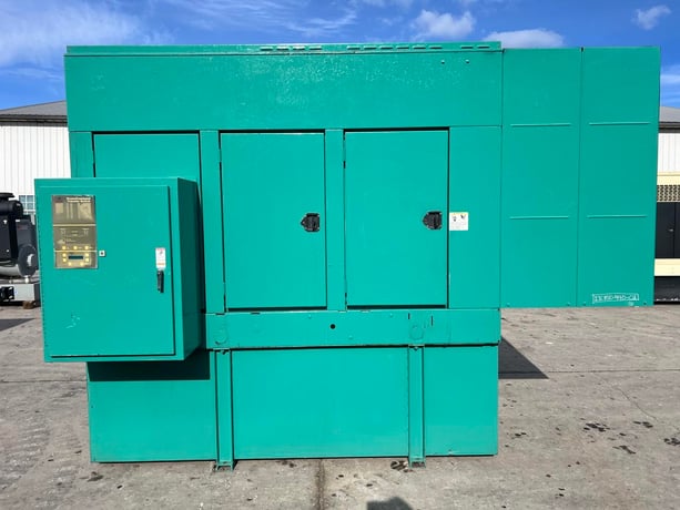 150 KW Onan/Cummins #DGFA-4487690, Generator Set, Sound Attenuated Enclosure, 8.3 Liter Cummins Engine, 252 - Image 1