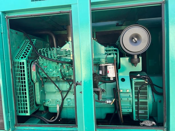 150 KW Onan/Cummins #DGFA-4487690, Generator Set, Sound Attenuated Enclosure, 8.3 Liter Cummins Engine, 252 - Image 5