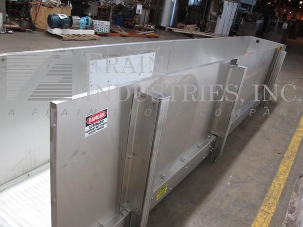 24" wide x 15' long, Kamflex #810, Stainless Steel live bottom accumulation trough, .75 HP drive, 30" high - Image 2
