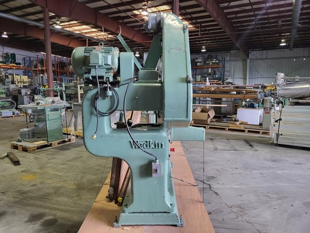 294" x 6" Wadkin #Type-GZ, Open End Belt Sander w/ Sand Belts & Sand Pads, 96" x 42" table, 5 HP, 1740 RPM - Image 4
