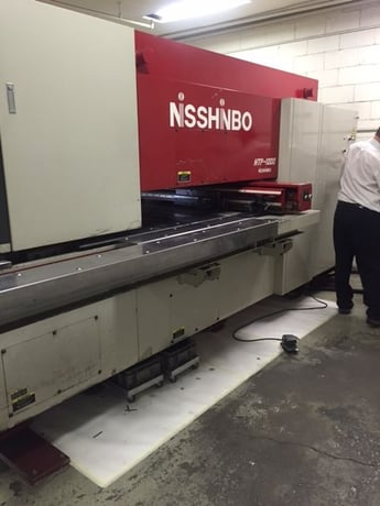 22 Ton, Nisshinbo #MAP-1000, CNC turret punch, 39.375" x 49.6"workpiece, 1998 - Image 1