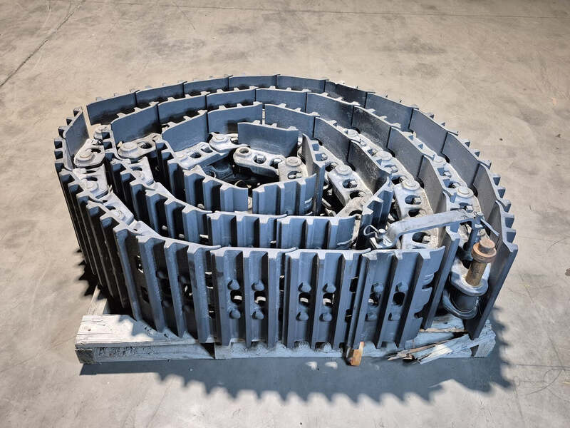 #D15490A, Track Chain Assembly, 44 Track Shoes - Image 1