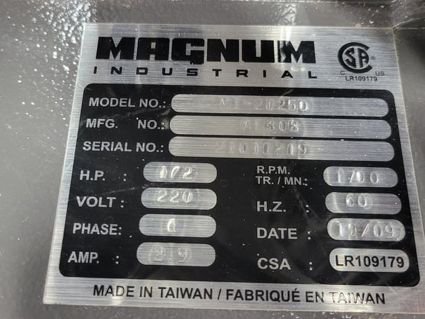 Magnum #MI-41200, Heavy-Duty Spindle Shaper, 1-1/4" spindle diameter, 30" x 40" x 3-5/16" table, 3" travel - Image 2
