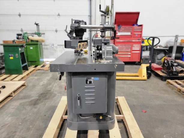 Magnum #MI-41200, Heavy-Duty Spindle Shaper, 1-1/4" spindle diameter, 30" x 40" x 3-5/16" table, 3" travel - Image 4
