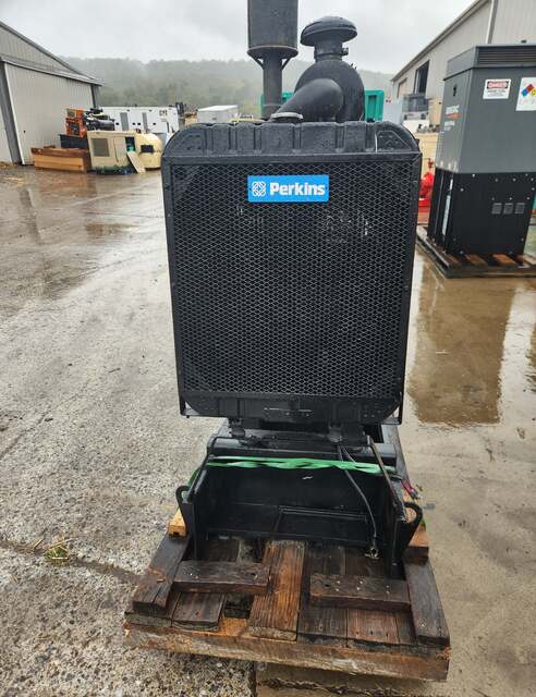60 KW Perkins, Diesel Generator, Diamond #4-236 engine, 220 Volts, 39 hours, 2000 - Image 6