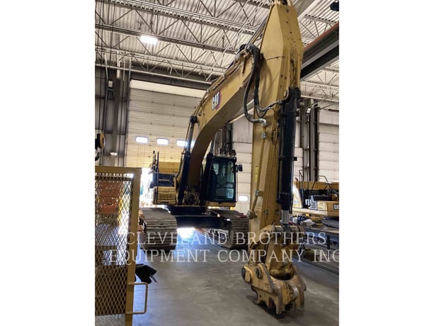 Caterpillar 349, Crawler Excavator, 3999 hours, S/N: RYG20576, 2022 - Image 2