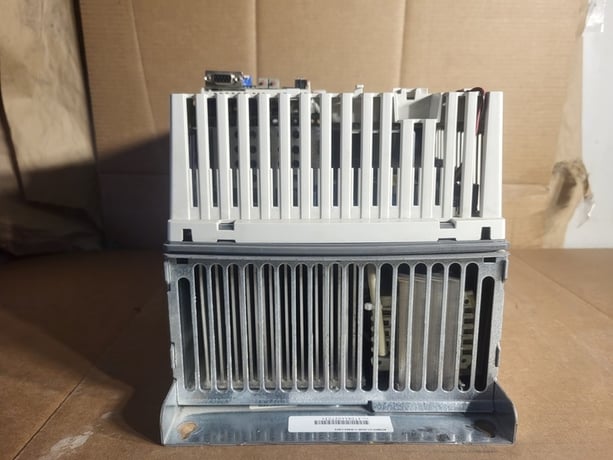 25 HP ABB, 600 Volt Variable Frequency Drive, 30 amps, 3PH - Image 4