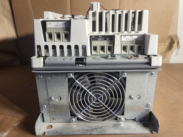 25 HP ABB, 600 Volt Variable Frequency Drive, 30 amps, 3PH - Image 9
