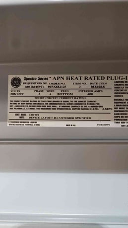 400 Amp. General Electric Spectra Series, Panelboard, 208/120 Volts, 3PH, 4W, 12 Breakers - Image 8