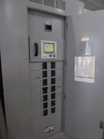 600 Amp. Siemens #S4C9, Panelboards, LOT of 3 w/ Circuit Breakers - Image 2