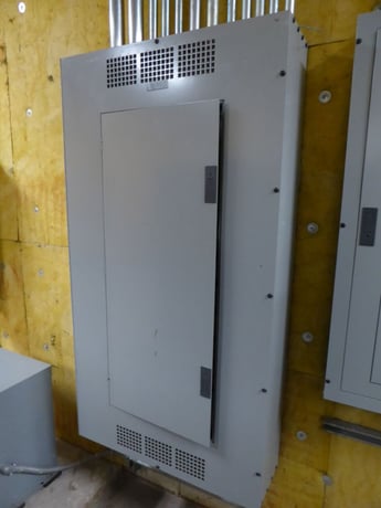 400 Amp. Siemens #S4, Panelboard, 480Y/277 Volts, w/ 13 Circuit Breakers, 3PH - Image 2