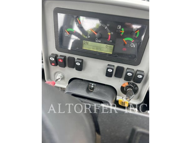 Cat 966-01GC, Wheel Loader, 1565 hours, S/N: SG701735, 2025 - Image 5