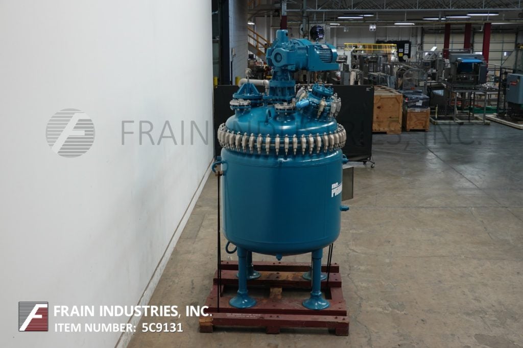 300 gallon Pfaudler Robbins Meyers, glass lined reactor, 100/90 psi, jacketed, clamped top head, dished bottom - Image 4
