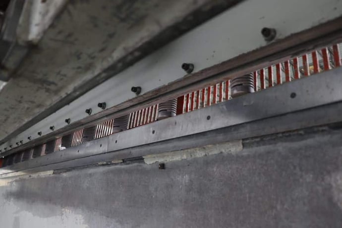 1/4" x 10' Durma #DHGM-3006, CNC plate shear, 36" back gauge, 58" squaring arm, foot pedal, 2002 - Image 7