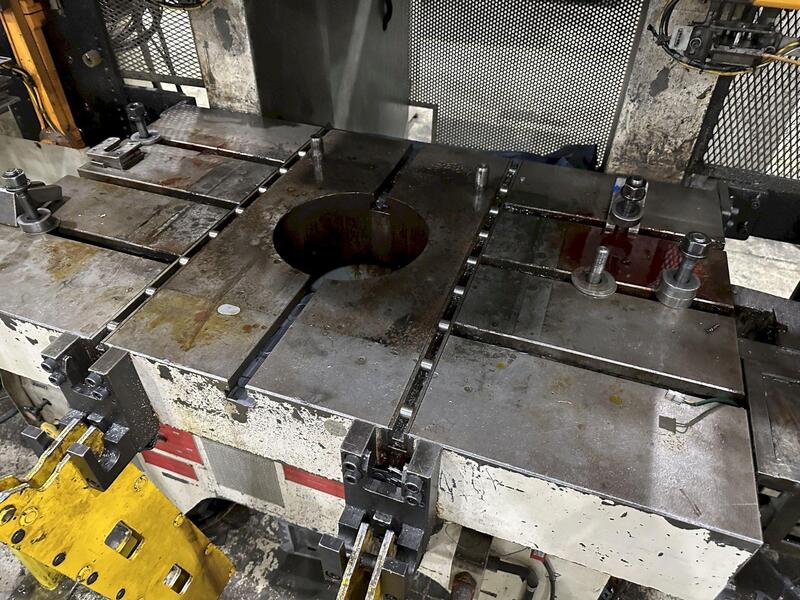 220 Ton, Aida #NC1-2000(2), single crank gap frame press, 9.84" stroke, 19.69"Shut Height, 4.33"ram adj. - Image 7