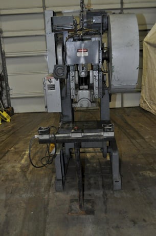 40 Ton, Rousselle #4, OBI press, 3" stroke, 12" Shut Height, 3.5"ram adj., 105 SPM, 26" x16"bed, air clutch & - Image 2