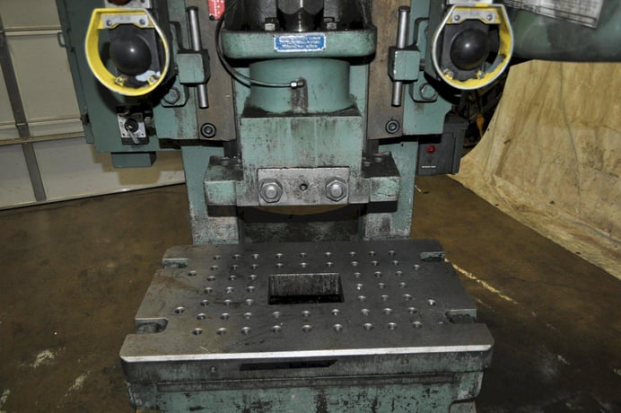 45 Ton, Bliss #C-45, OBI press, 3" stroke, 12.25" Shut Height, 3" ram adj., 120 SPM, 29.5"x18"bed, air clutch - Image 7