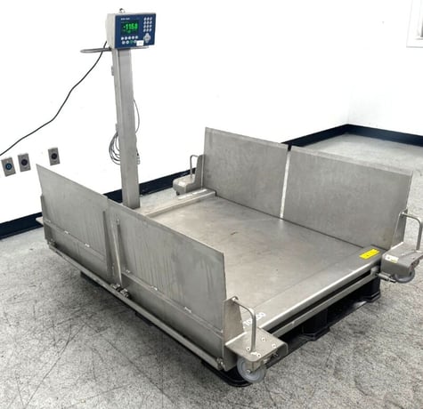 Mettler Toledo #IND570, portable floor scale, fold down ramps - Image 3