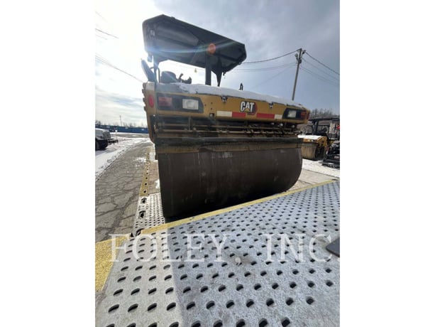 Caterpillar CB13, Twin Drum Roller, 1360 hours, S/N: PWP01124, 2023 - Image 3