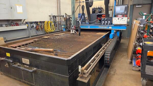 C & G Challenger, Plasma Cutting System, Burny LCD+ Control, 300A, 4' x8' table - Image 1